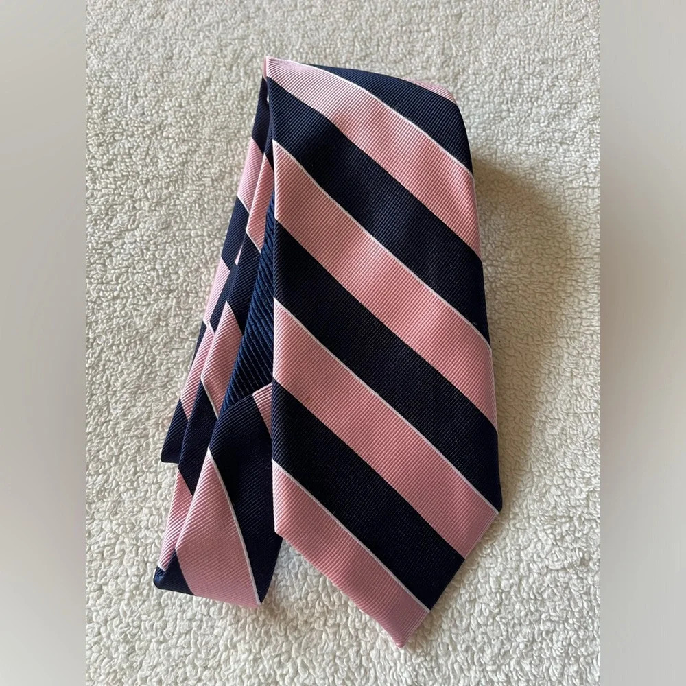 Tommy Hilfiger tie, pink and blue stripes